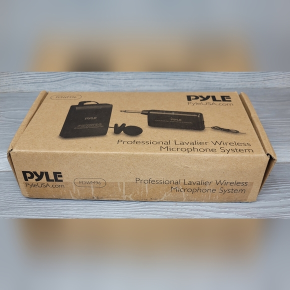 Pyle Lavalier Wireless Microphone System Model: PDWM96 - Picture 13 of 16